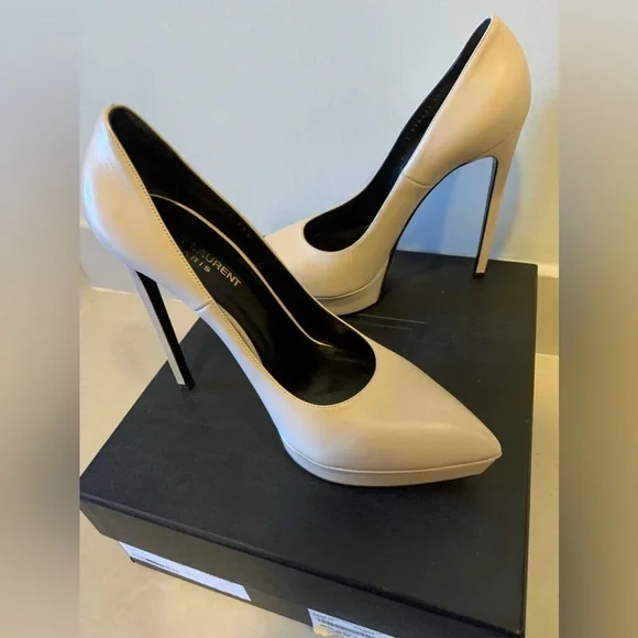 Yves Saint Laurent Heels Janis Pump - Picture 2 of 5